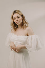 Rochie mireasa cu corset si maneci Luna