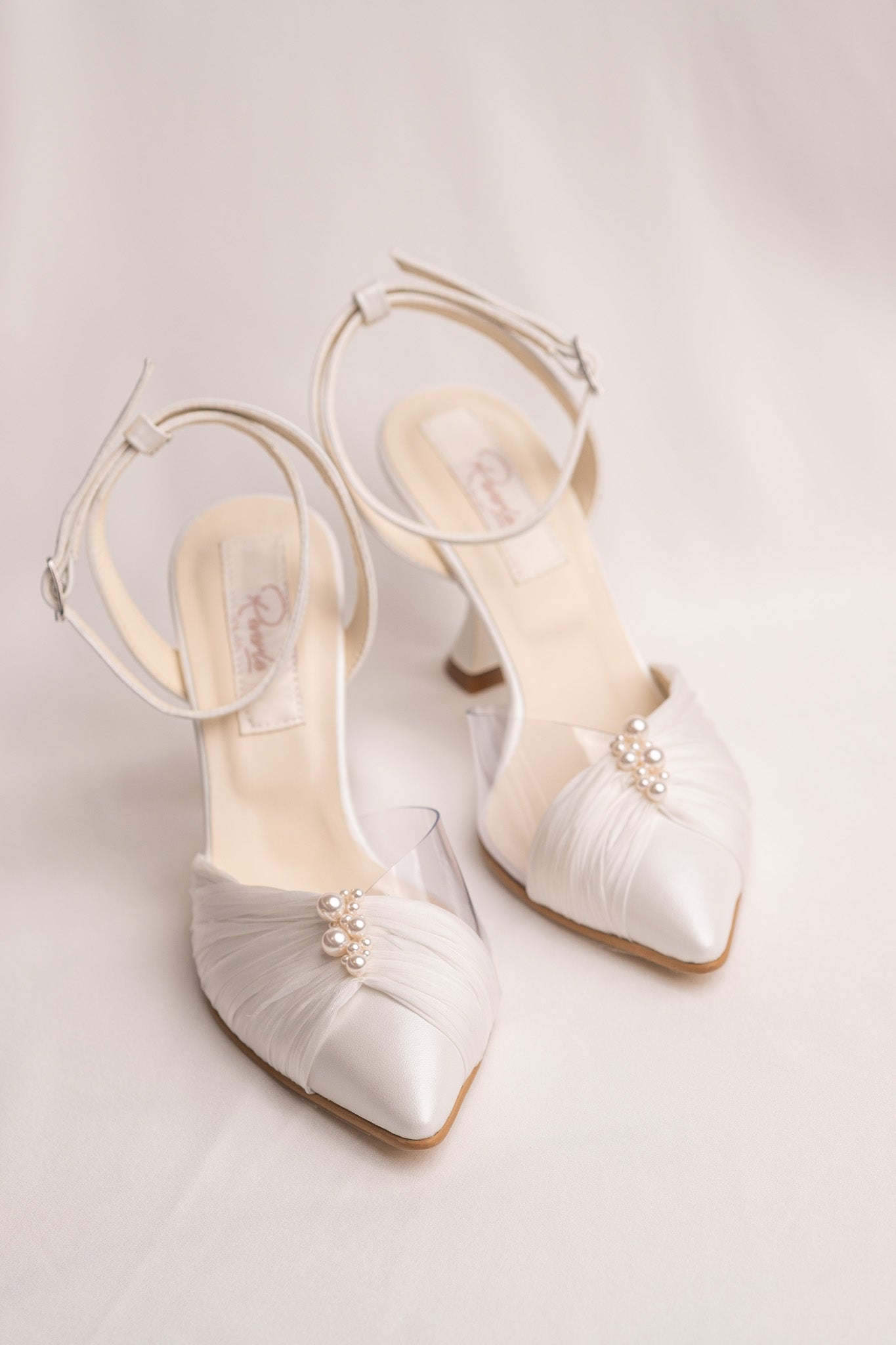 Dianna | Pantofi de mireasa comozi, piele satinata, matase si perle