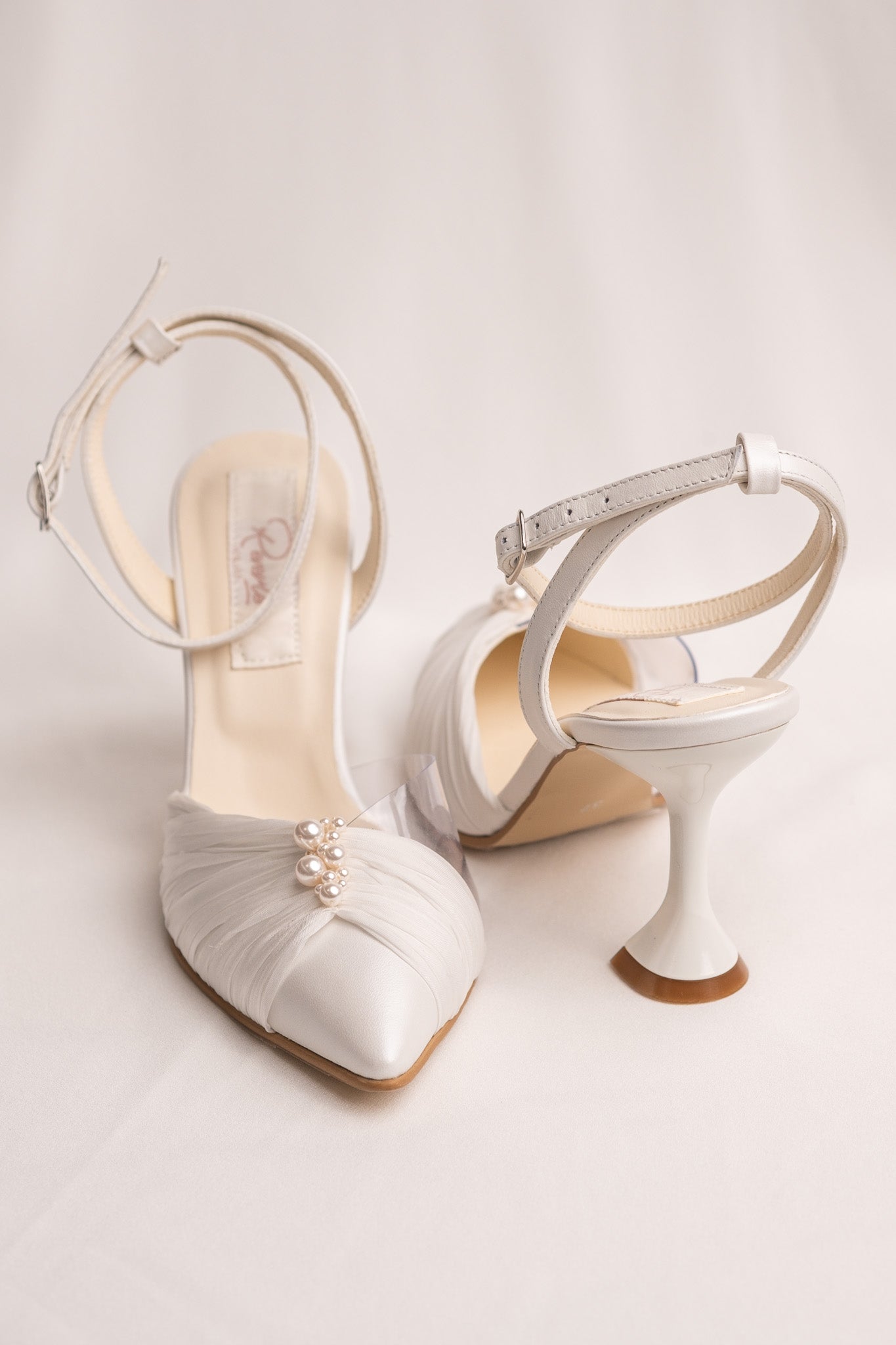 Dianna | Pantofi de mireasa comozi, piele satinata, matase si perle