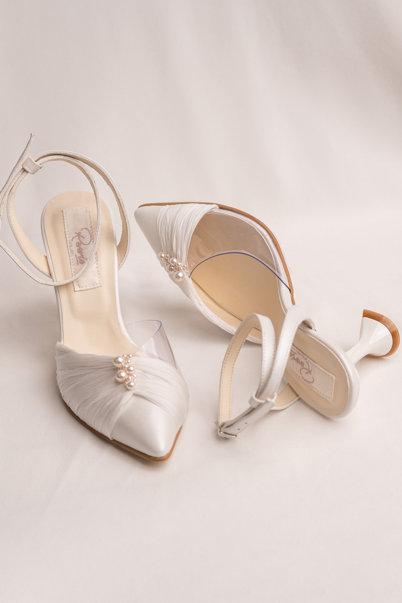 Dianna | Pantofi de mireasa comozi, piele satinata, matase si perle