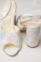 Spring | Thick heel bridal sandals with colorful embroidery size 38