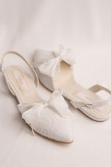 Zoe | Bridal ballet flats with lace and silk bows