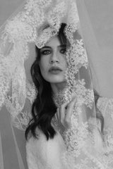 Baroque | Spanish bridal veil with lace border