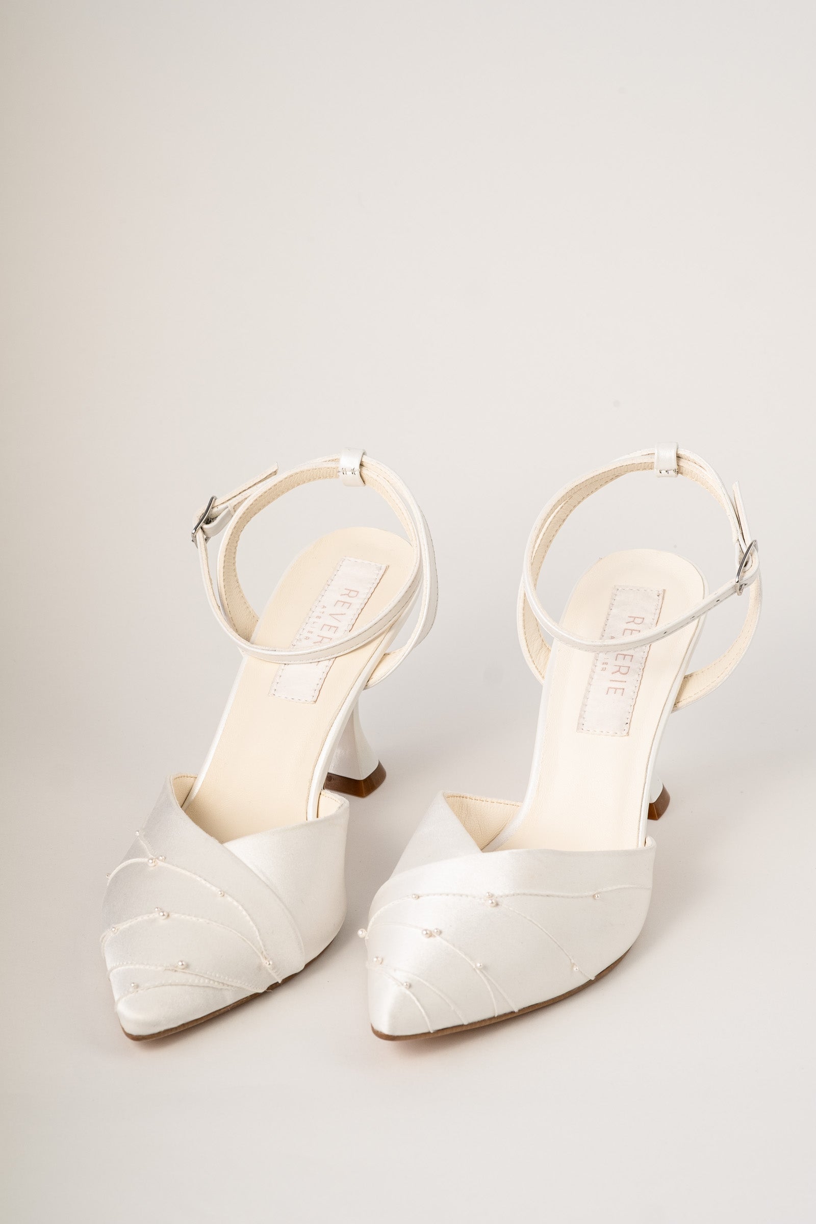 Pantofi de mireasa din piele si matase satinata Aveline