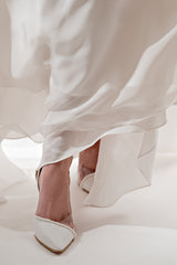 Pantofi mireasă cu perle și toc clepsidră Chloe