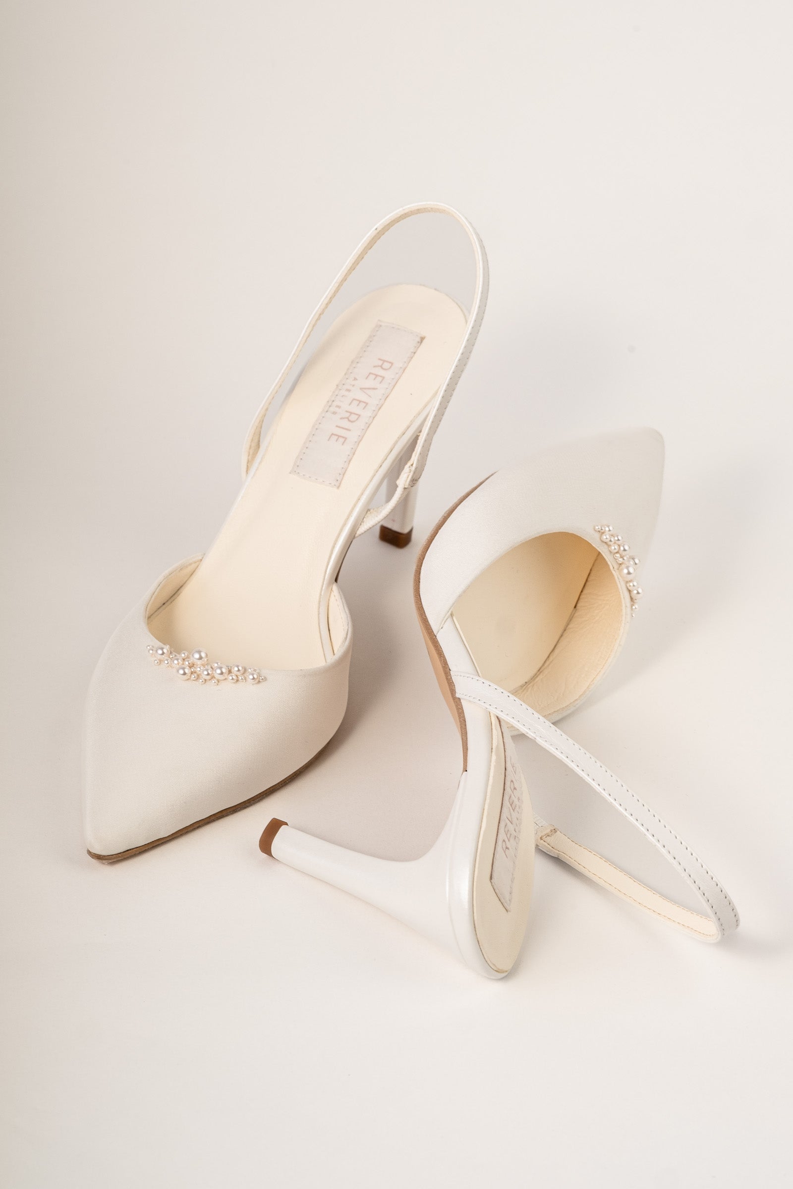 Pantofi mireasa matase si perle Selene