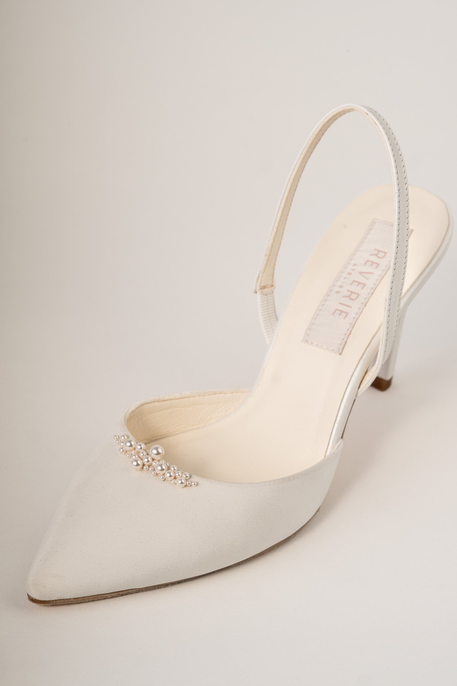 Pantofi mireasa matase si perle Selene