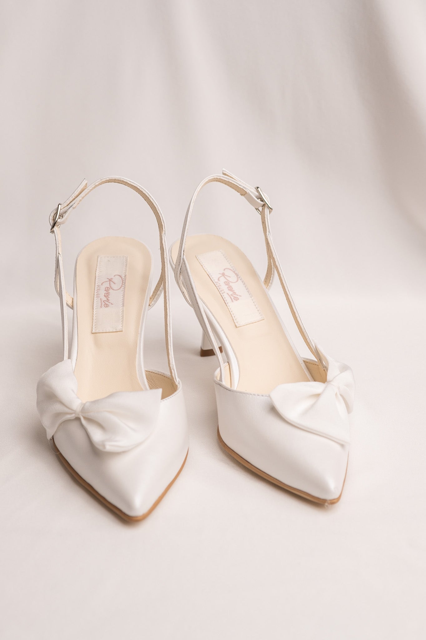 Pantofi mireasa toc mic, piele satinata și funde matase Seraphine