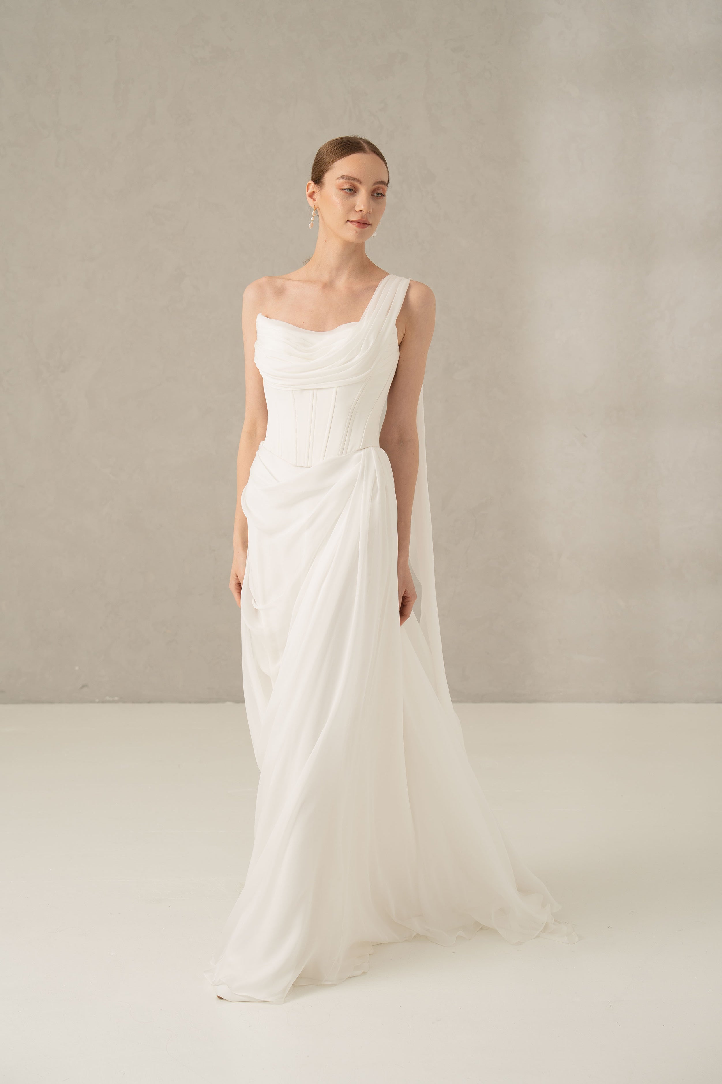 Rochie mireasa corset si voal Caterina