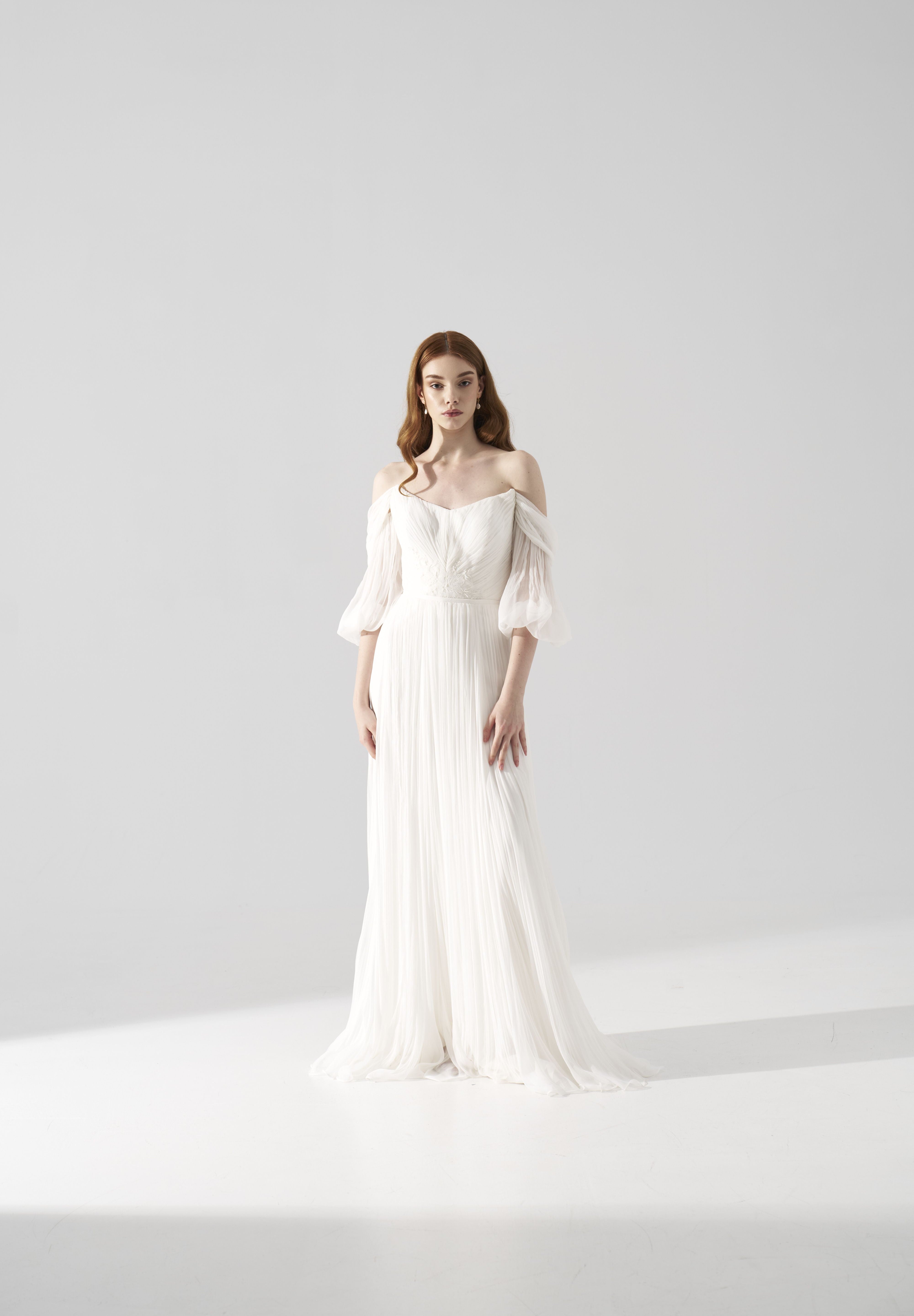 Rochie mireasa cu maneci cazute Kora