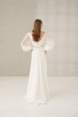 Rochie mireasa decolteu v si maneci Aine