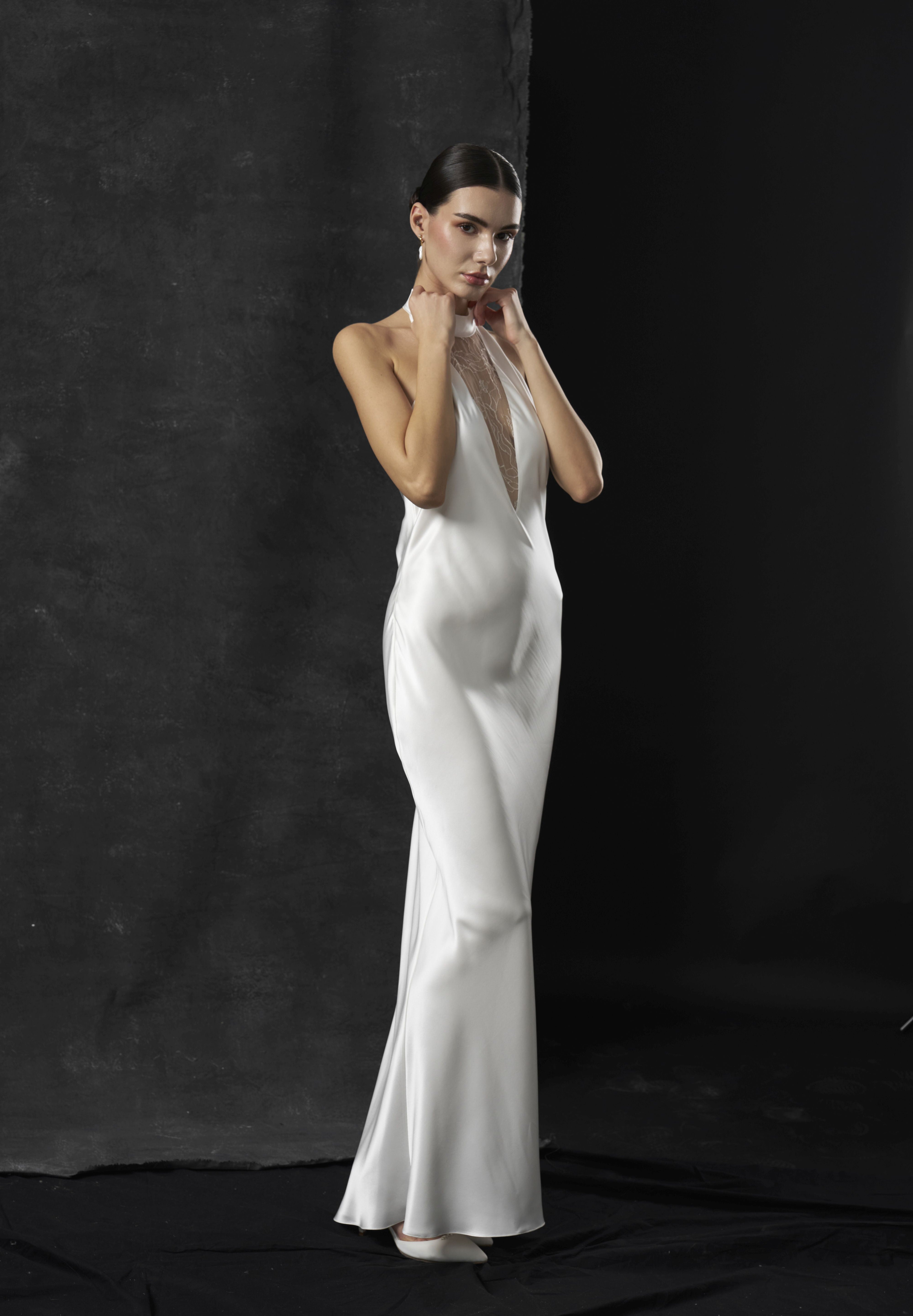 Rochie mireasa halter satin matase Bria