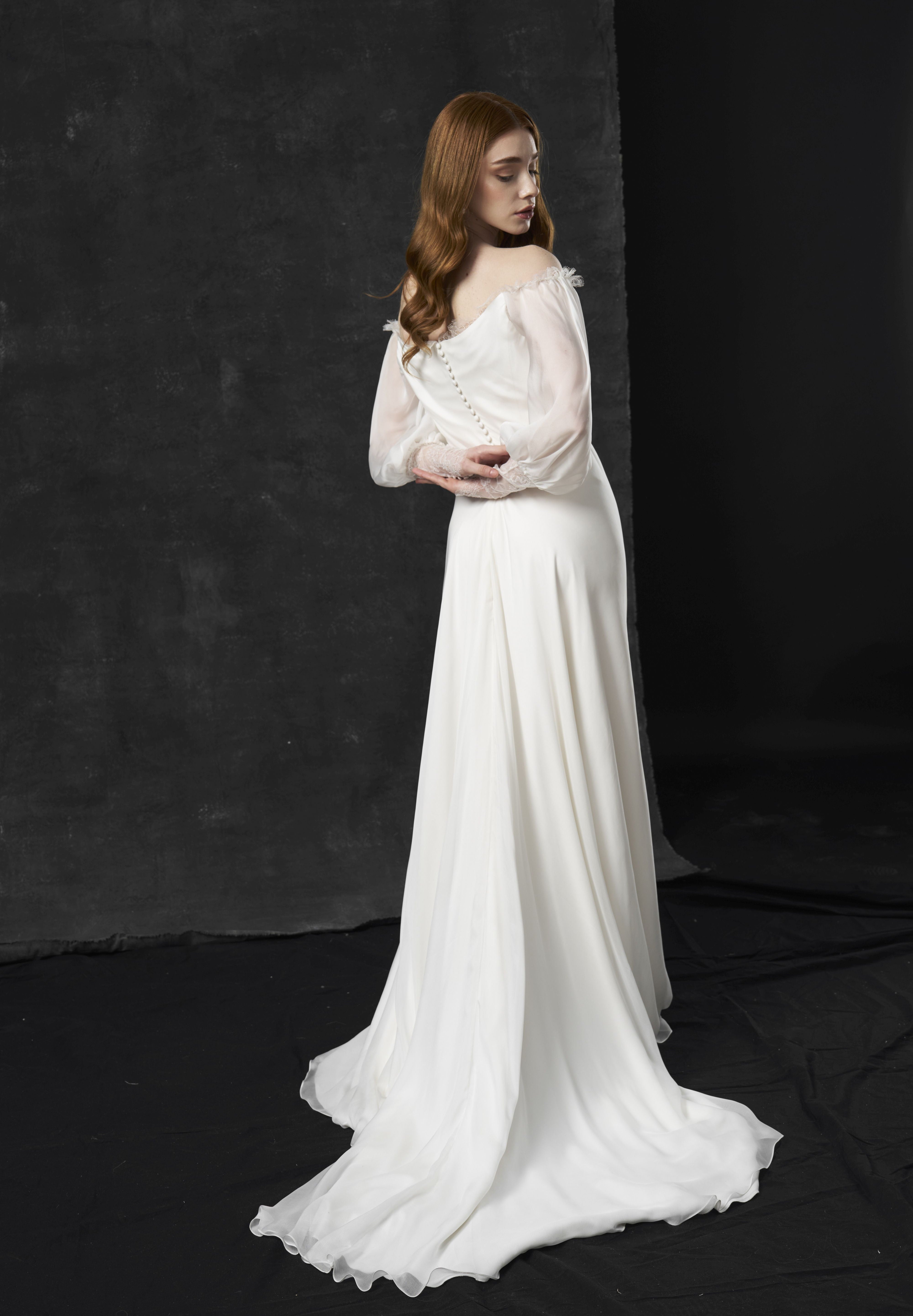 Rochie mireasa maneci Eris