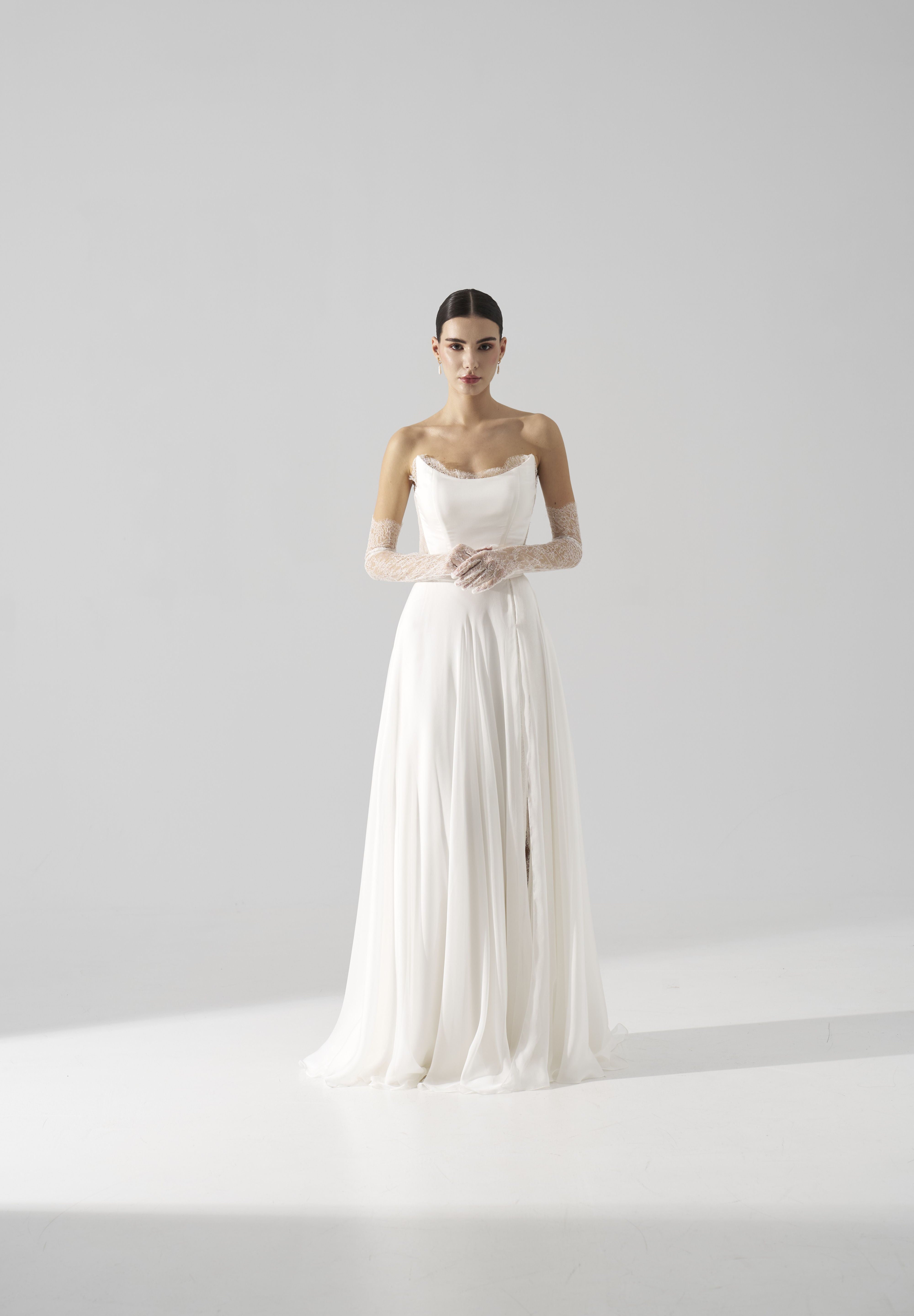 Rochie mireasa matase si dantela Brisa