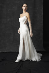 Rochie mireasa matase si dantela Brisa