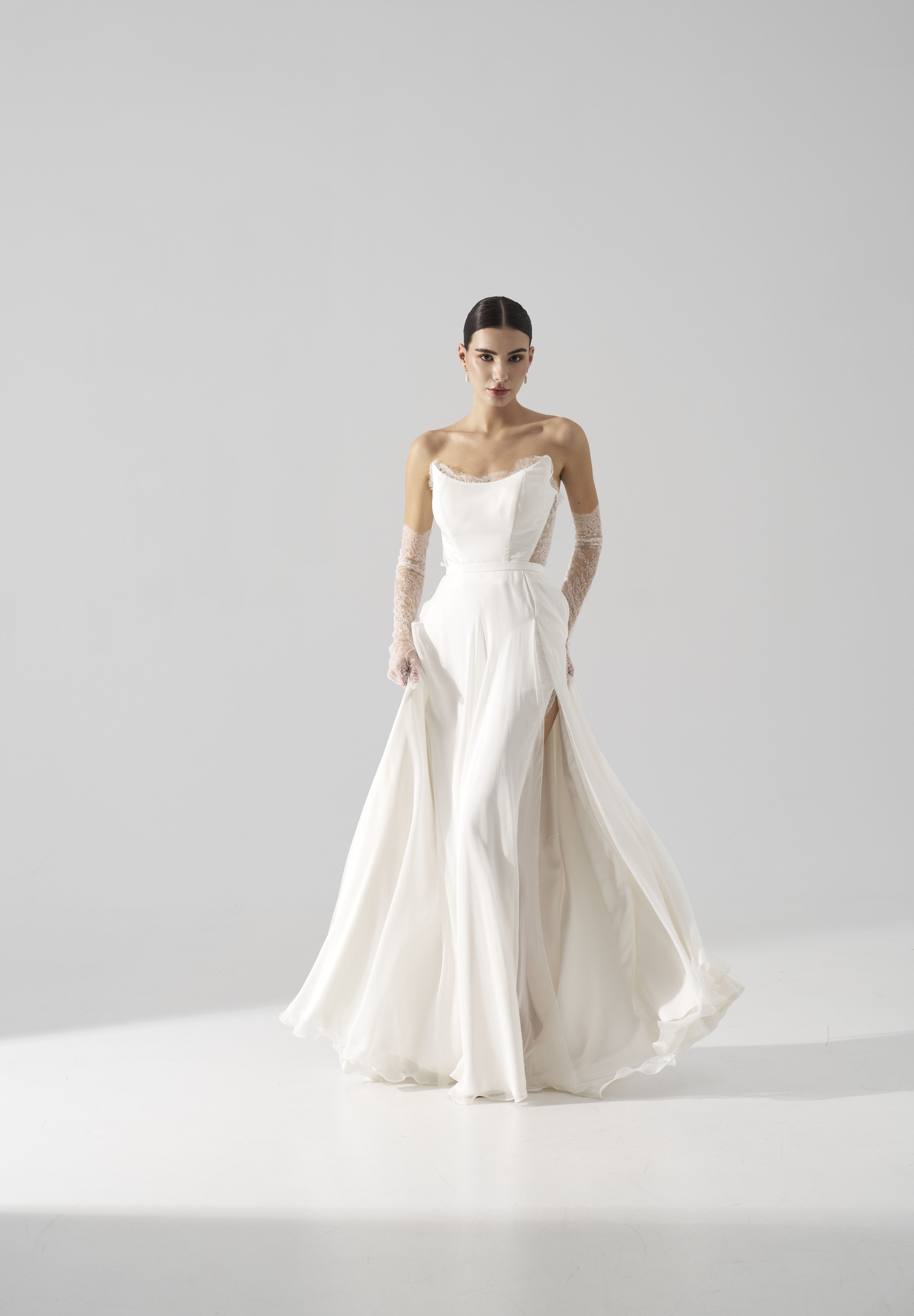 Rochie mireasa matase si dantela Brisa