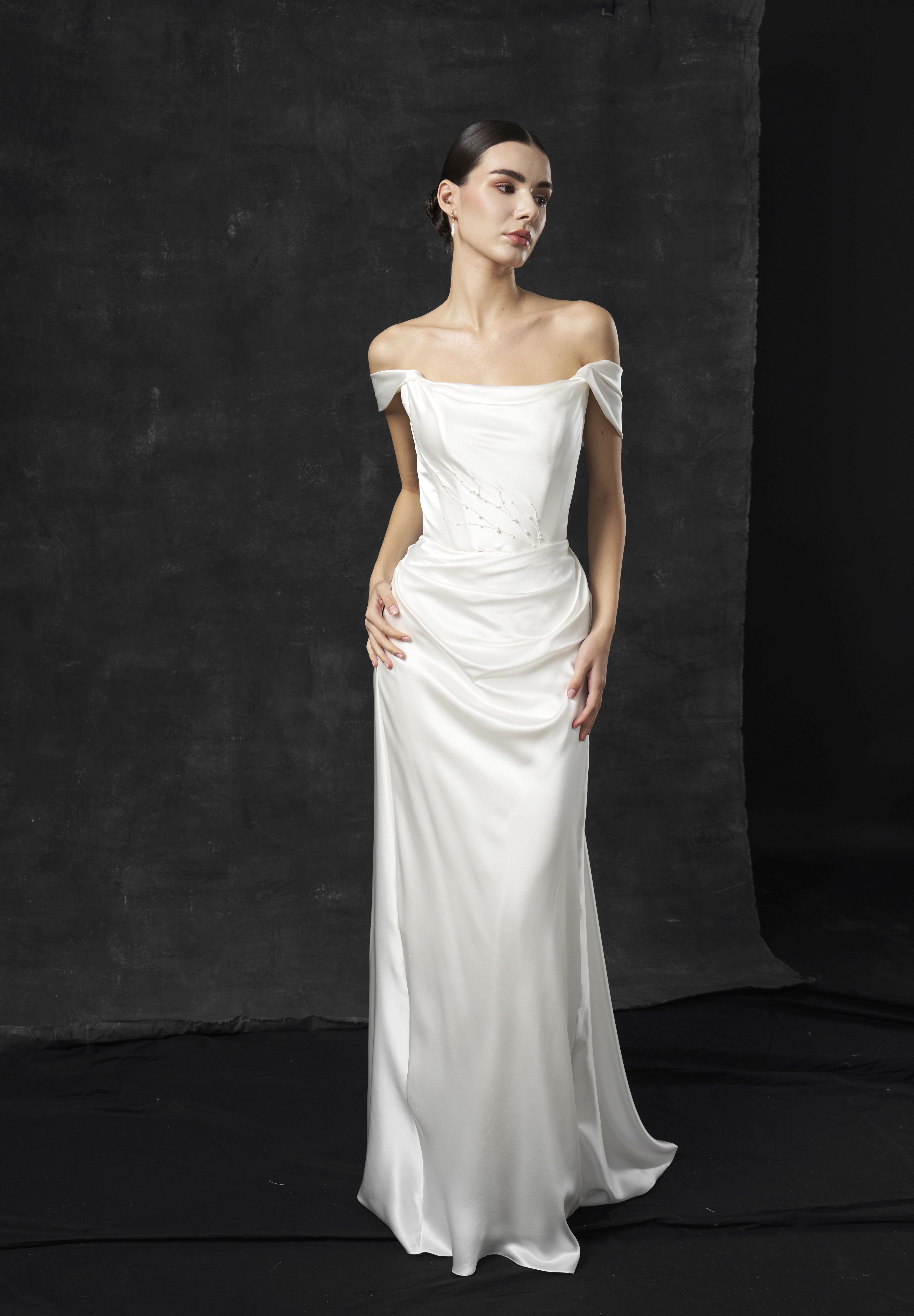 Rochie mireasa satin maneci cazute Amira