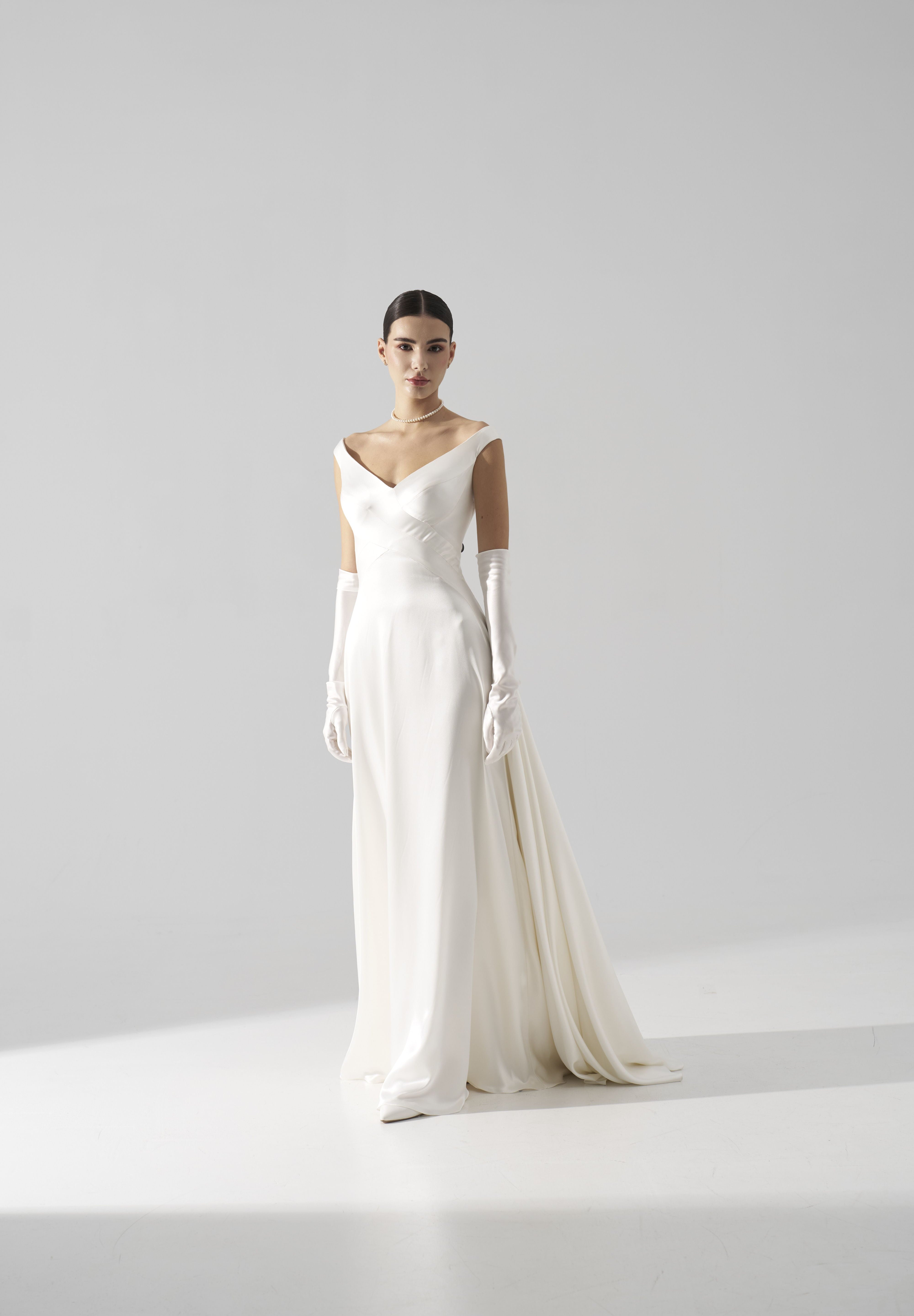 Rochie mireasaza matase Zaya