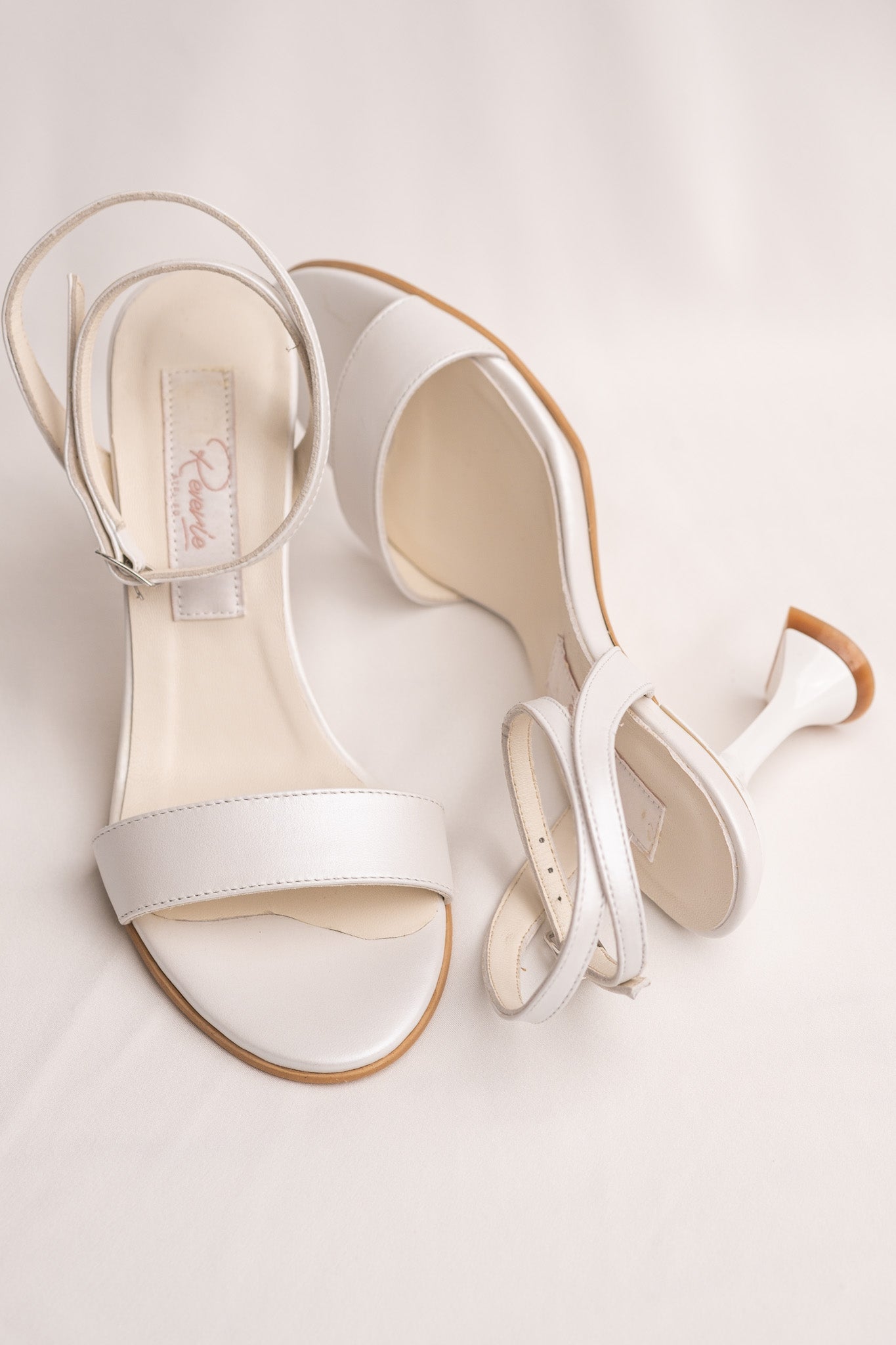 Sandale mireasă simple si comode Elara