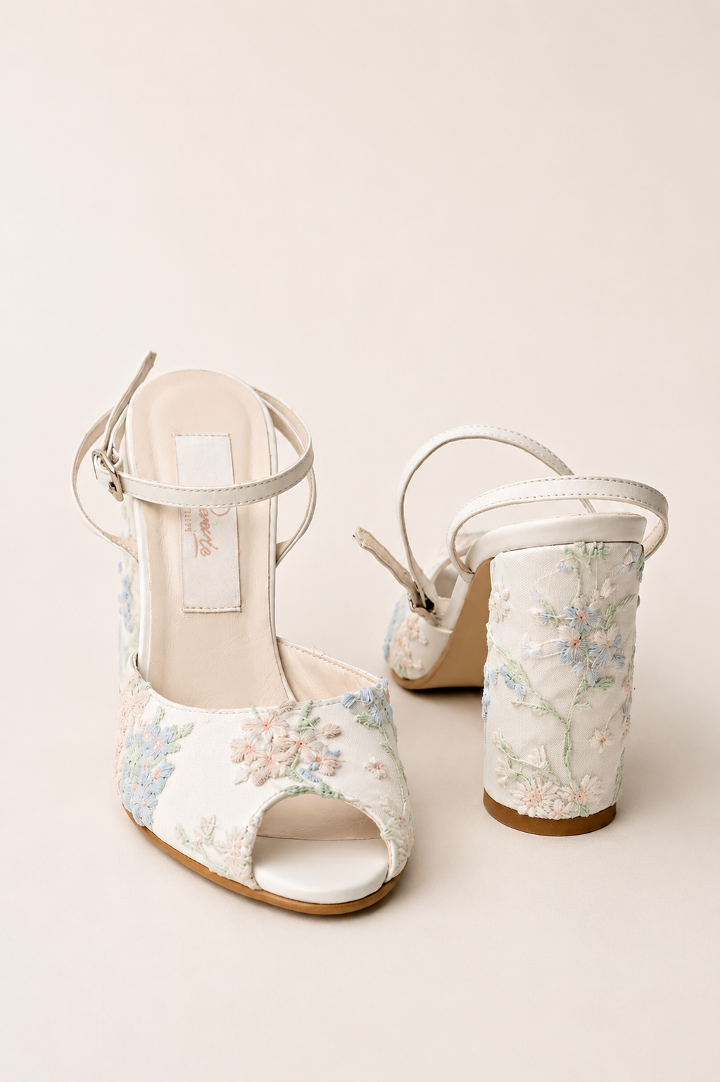 Spring | Thick heel bridal sandals with colorful embroidery