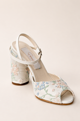 Spring | Thick heel bridal sandals with colorful embroidery
