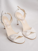 Sandale mireasa cu baretă din mătase Aida