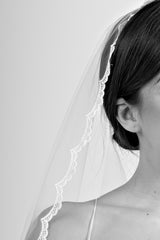 Voal mireasa cu bordura discreta Whisper