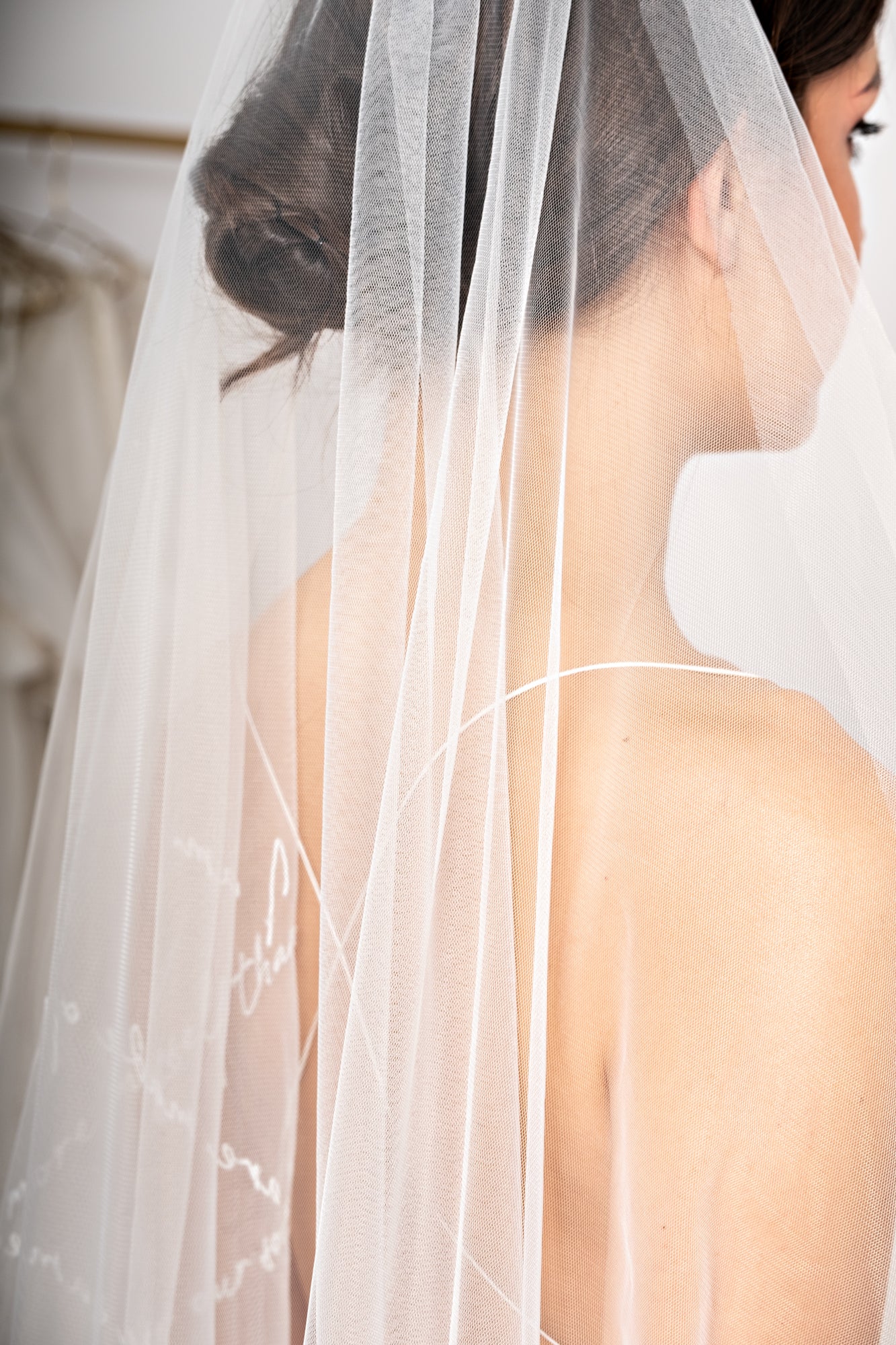 Voal personalizat cu scris brodat Forever