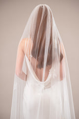 Florisse | Bridal veil with Chantilly lace