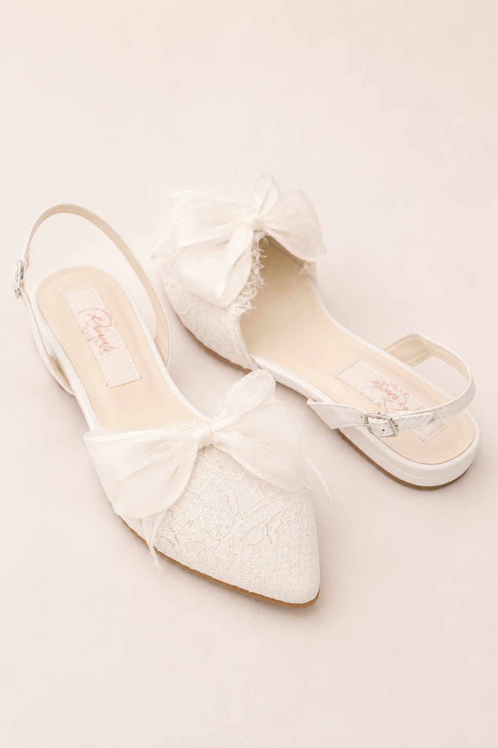 Zoe | Bridal ballet flats with lace and silk bows