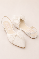 Zoe | Bridal ballet flats with lace and silk bows